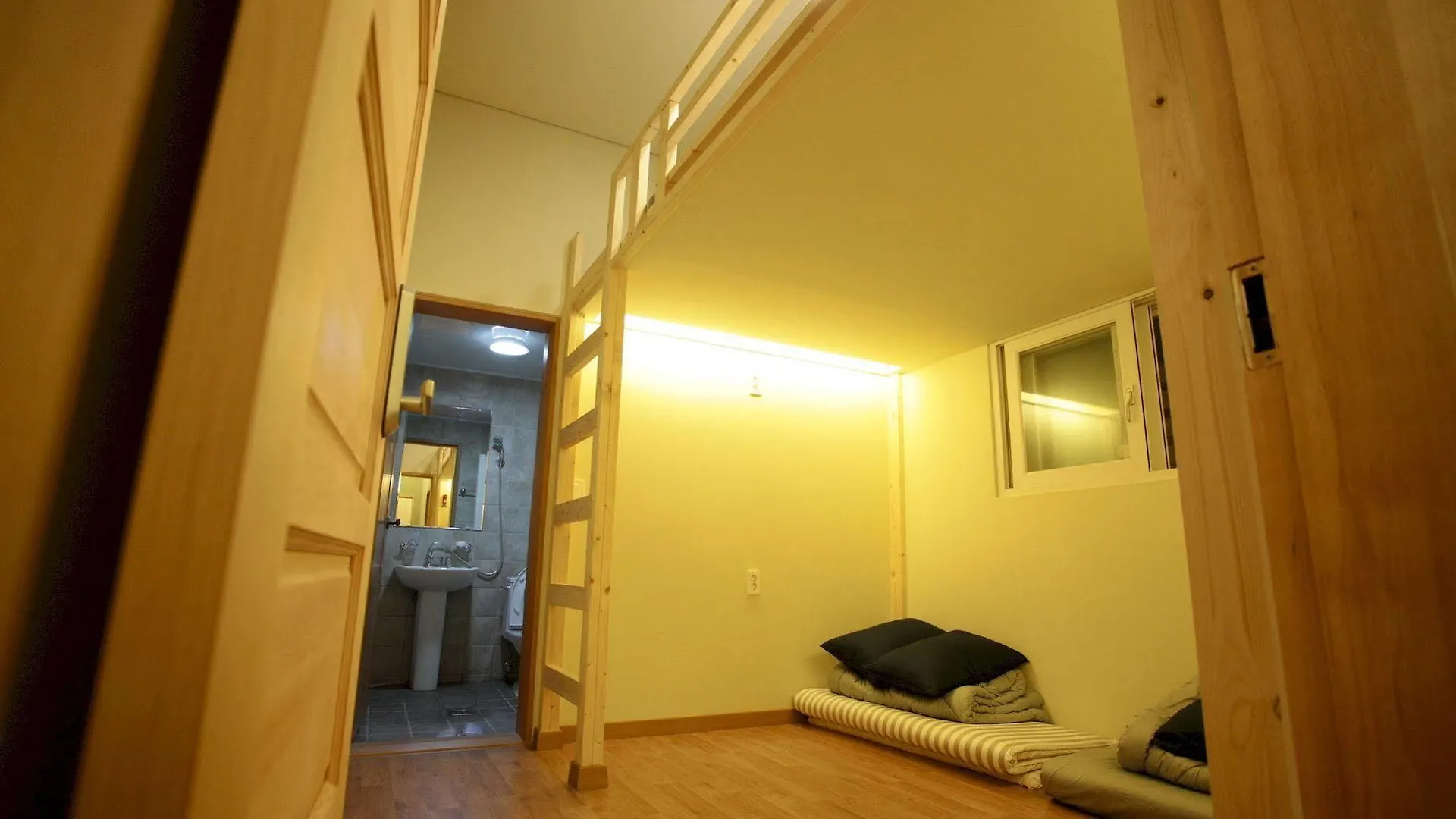 Kidari Guesthouse Busan